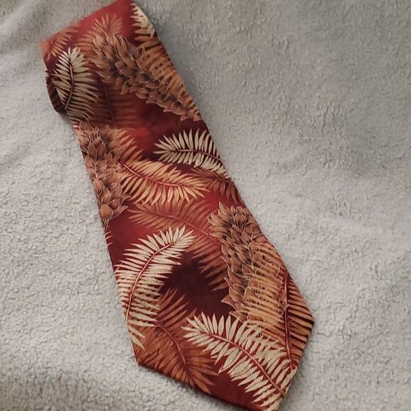 100% Silk Handmade Tie - Picture 1 of 7